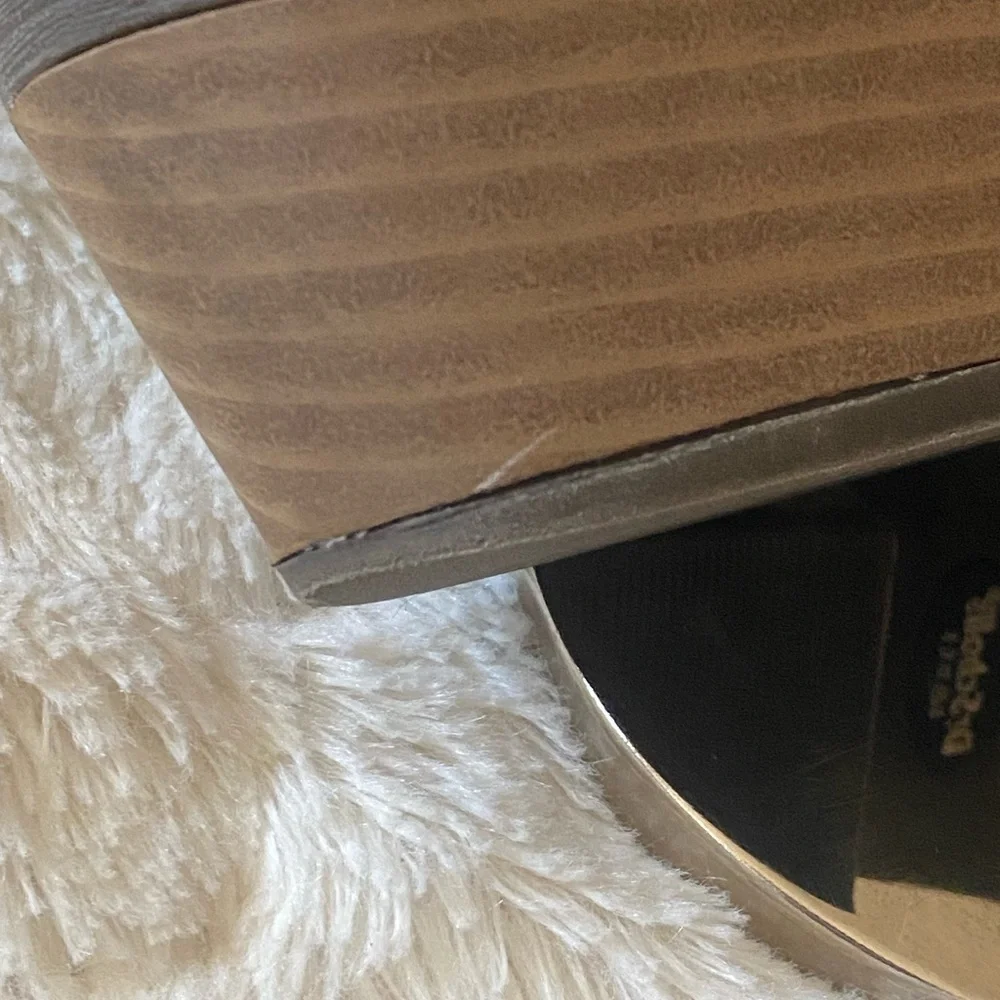 Dr. Scholl's Dark Brown‎ Chukka Boots